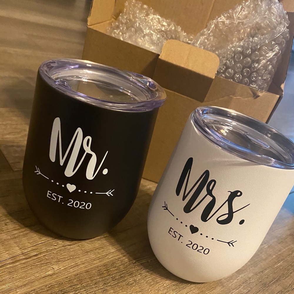 Brand new Mr and Mrs tumblers